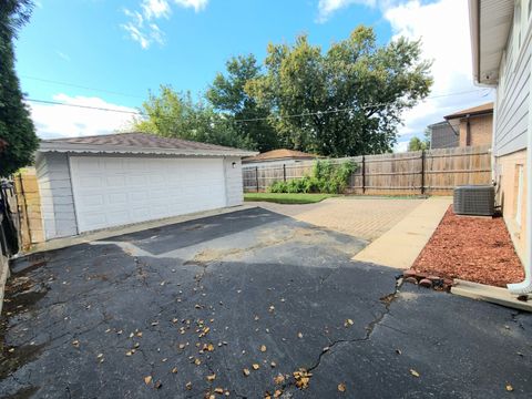 Tiny photo for 6437 W 82nd Street, Burbank, IL 60459 (MLS # 12539379)
