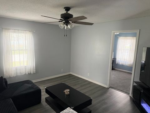 Tiny photo for 430 W Washington Street, Hoopeston, IL 60942 (MLS # 12616893)