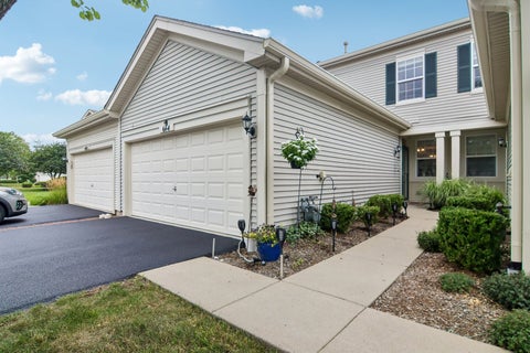 Tiny photo for 664 W Kristina Lane, Round Lake, IL 60073 (MLS # 12726515)