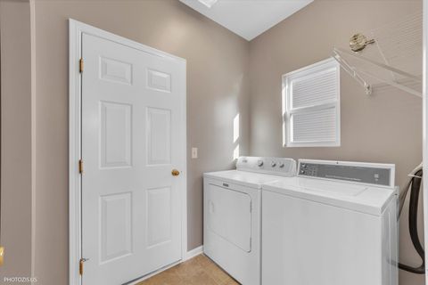 Tiny photo for 1286 Goldfinch Lane, Antioch, IL 60002 (MLS # 12484806)