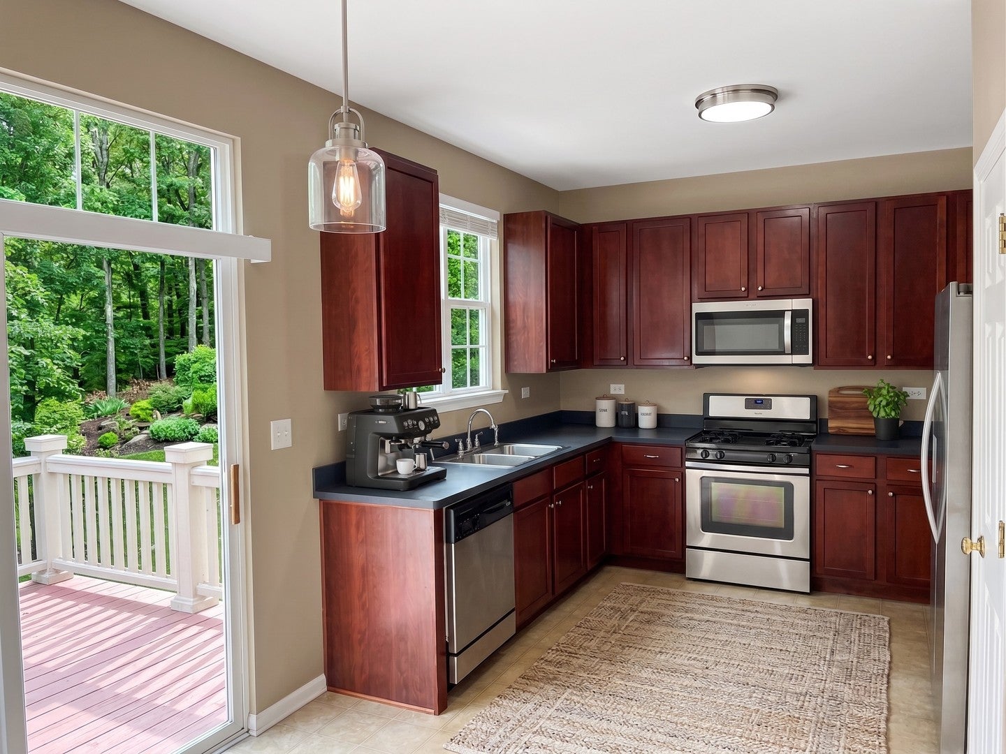 3383 Kentshire Circle