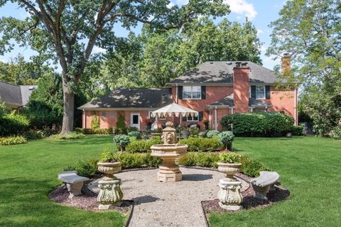 Tiny photo for 571 Lexington Drive, Lake Forest, IL 60045 (MLS # 12619795)