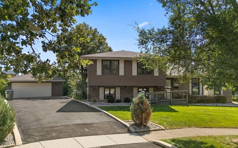 Photo of 15065 Avenida Del Este Street, Orland Park, IL 60462 (MLS # 12746219)