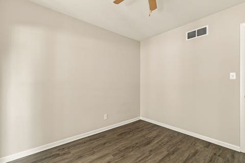 Tiny photo for 391 33rd Avenue Court, East Moline, IL 61244 (MLS # 12728009)
