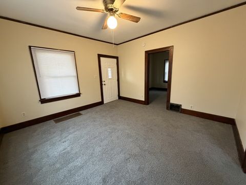 Tiny photo for 705 W Olive Street, Bloomington, IL 61701 (MLS # 12473750)