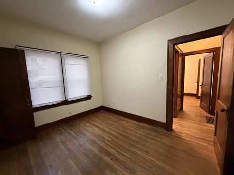 Tiny photo for 705 W Olive Street, Bloomington, IL 61701 (MLS # 12473750)