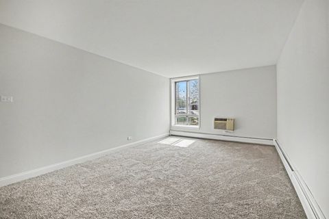Tiny photo for 9720 S Pulaski Road #102, Oak Lawn, IL 60453 (MLS # 12619759)
