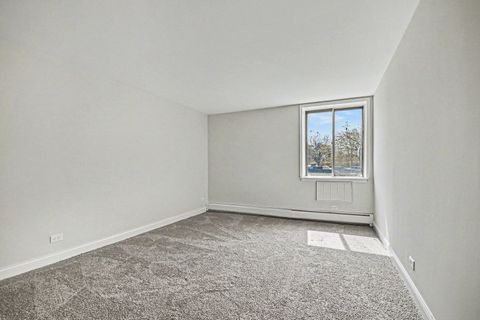 Tiny photo for 9720 S Pulaski Road #102, Oak Lawn, IL 60453 (MLS # 12619759)