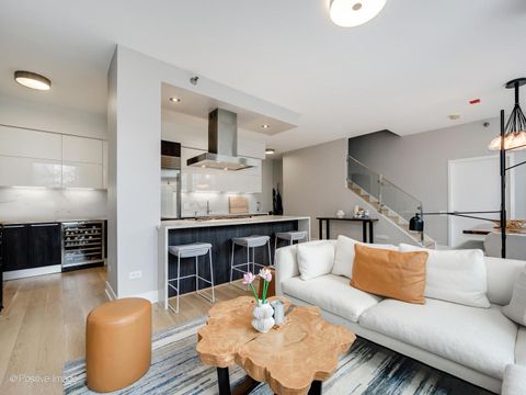 Tiny photo for 600 N KINGSBURY Street #309, Chicago, IL 60654 (MLS # 12493319)