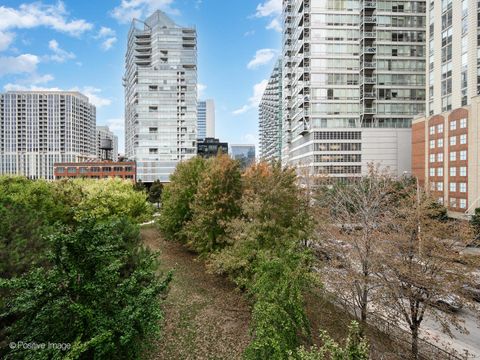 Tiny photo for 600 N KINGSBURY Street #309, Chicago, IL 60654 (MLS # 12493319)
