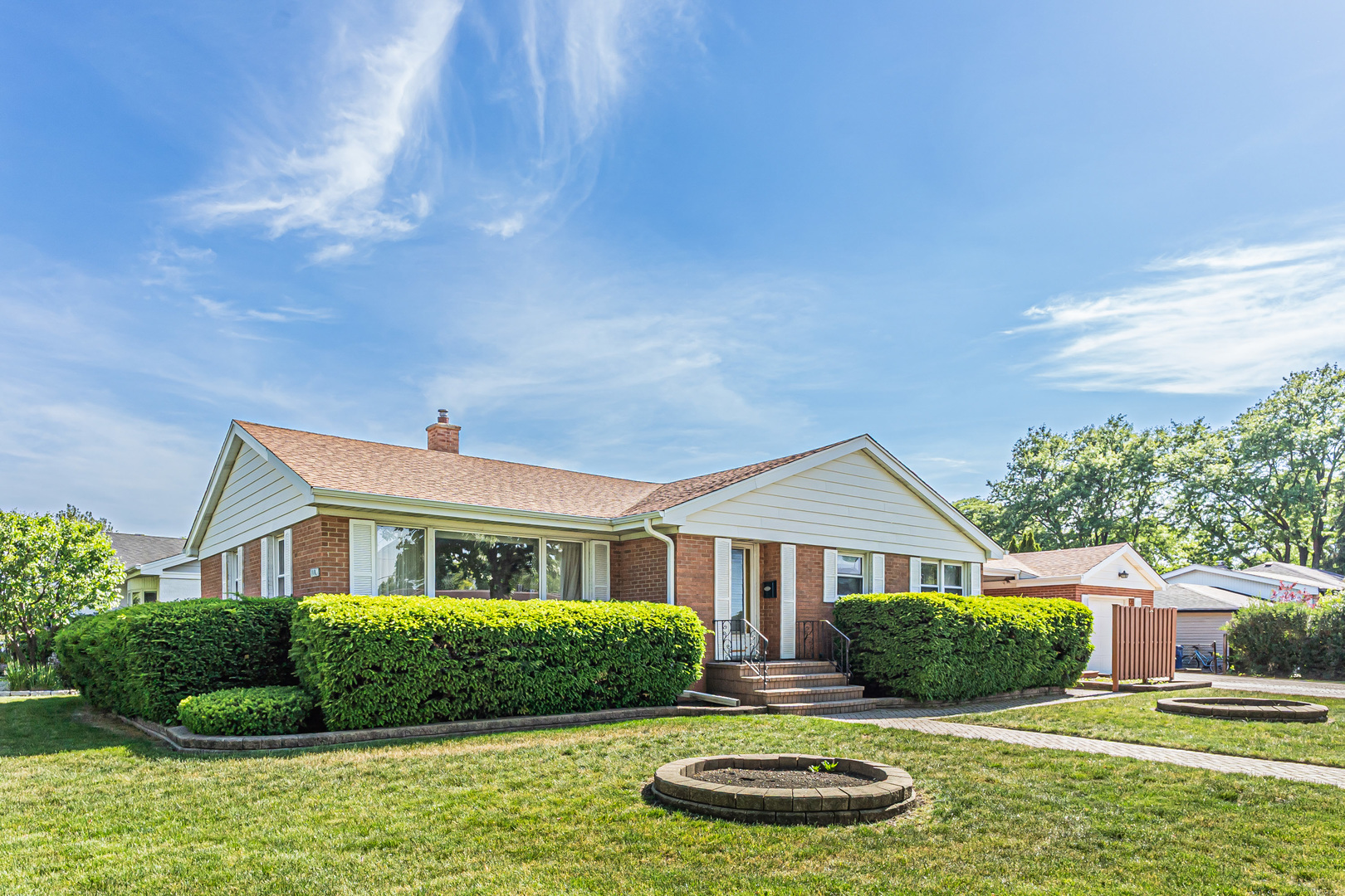 718 N Russel