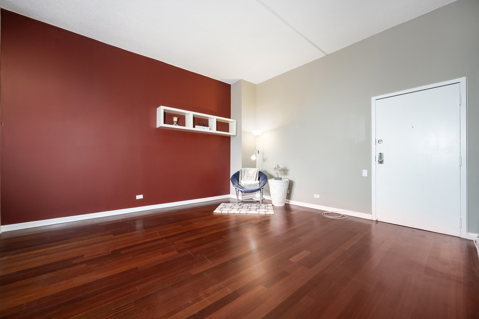 600 S Dearborn Street 1604