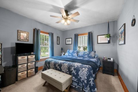 Tiny photo for 2218 DAVIE Street, Davenport, IA 52804 (MLS # 12642274)