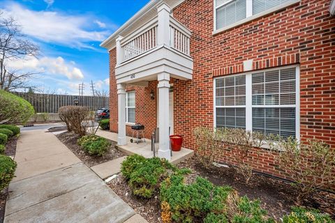 Tiny photo for 430 Commons Circle #430, Clarendon Hills, IL 60514 (MLS # 12608213)