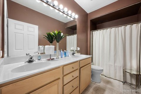 Tiny photo for 430 Commons Circle #430, Clarendon Hills, IL 60514 (MLS # 12608213)