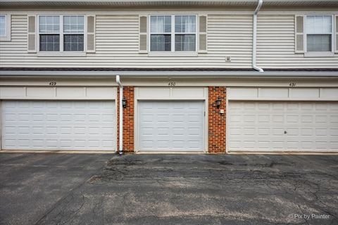 Tiny photo for 430 Commons Circle #430, Clarendon Hills, IL 60514 (MLS # 12608213)