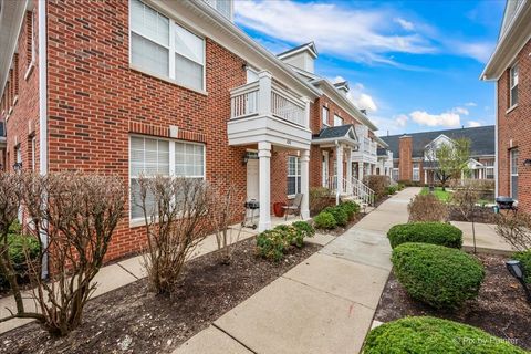 Tiny photo for 430 Commons Circle #430, Clarendon Hills, IL 60514 (MLS # 12608213)