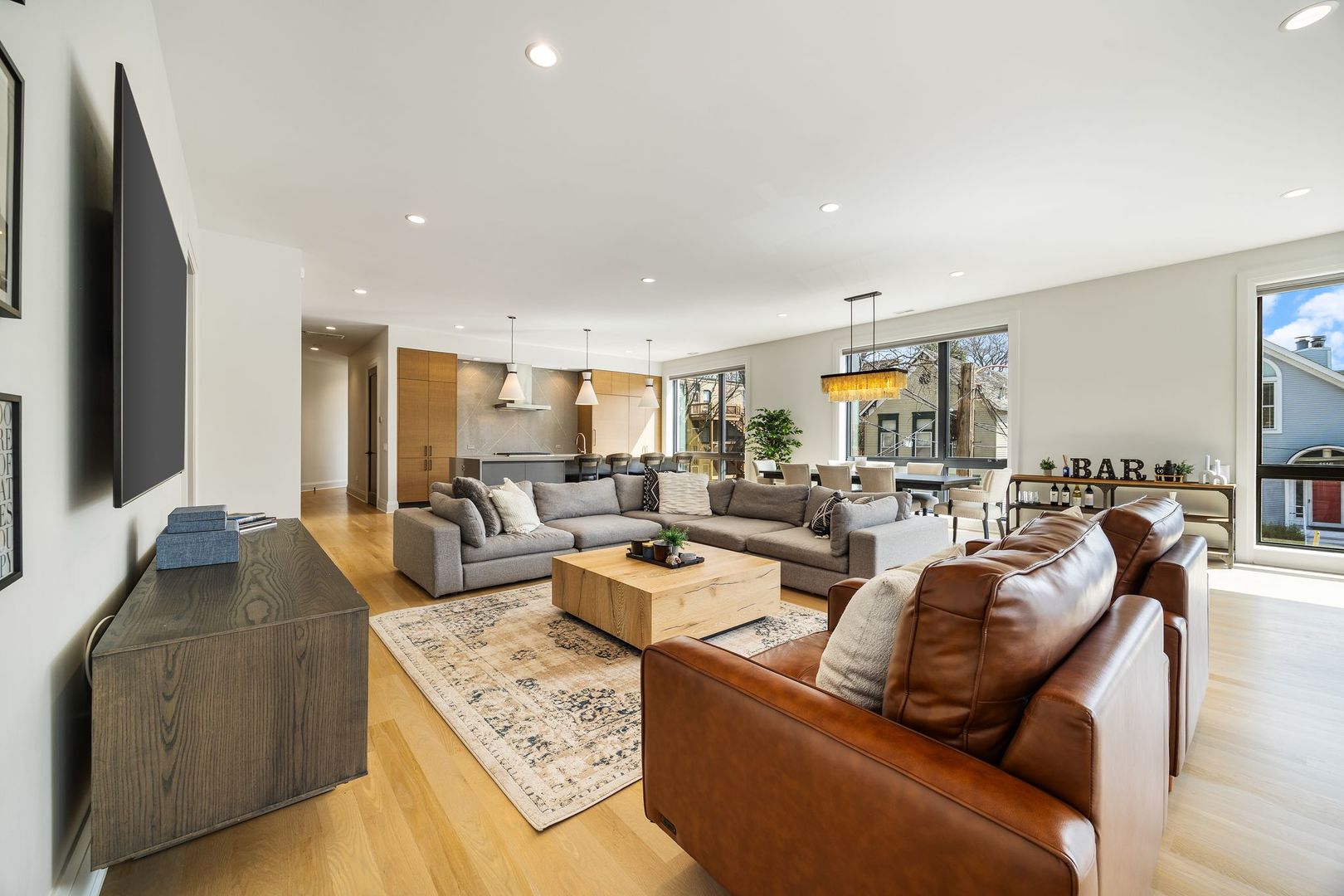 1110 W Schubert Avenue 203, Chicago, IL, 60614 2 1110 W Schubert Avenue 203