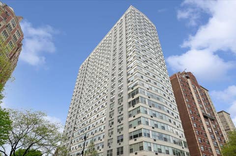 Photo of 3900 N Lake Shore Drive #2B, Chicago, IL 60613 (MLS # 12663717)
