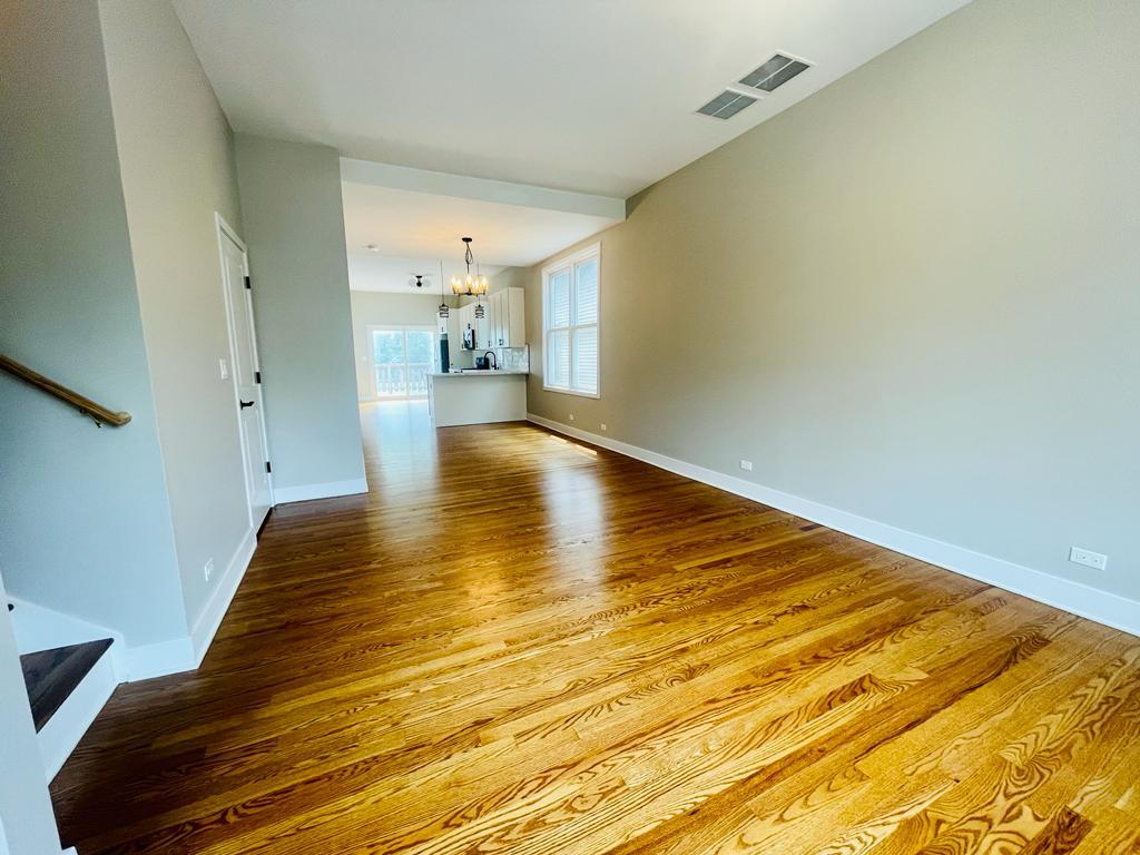 2309 N CAMPBELL Avenue 3