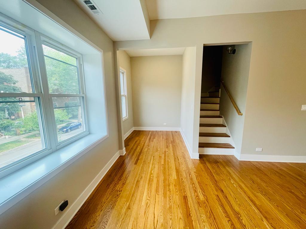 2309 N CAMPBELL Avenue 3