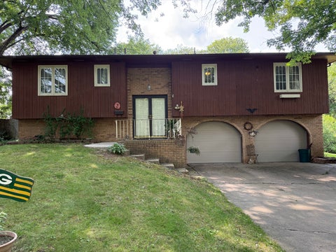 Tiny photo for 28 Crestview Drive, Geneseo, IL 61254 (MLS # 12714165)
