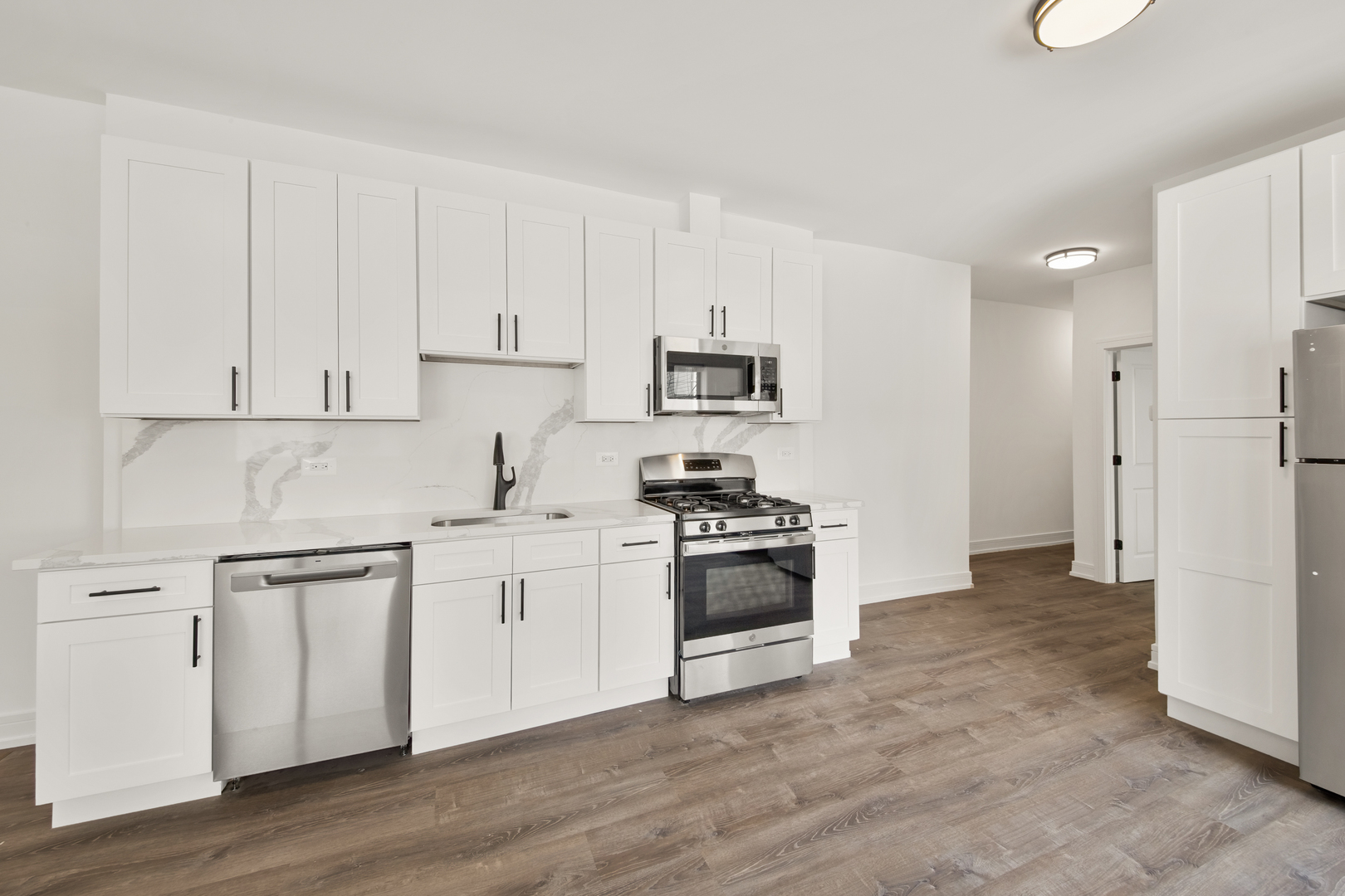 3058 W Cortland Street 101