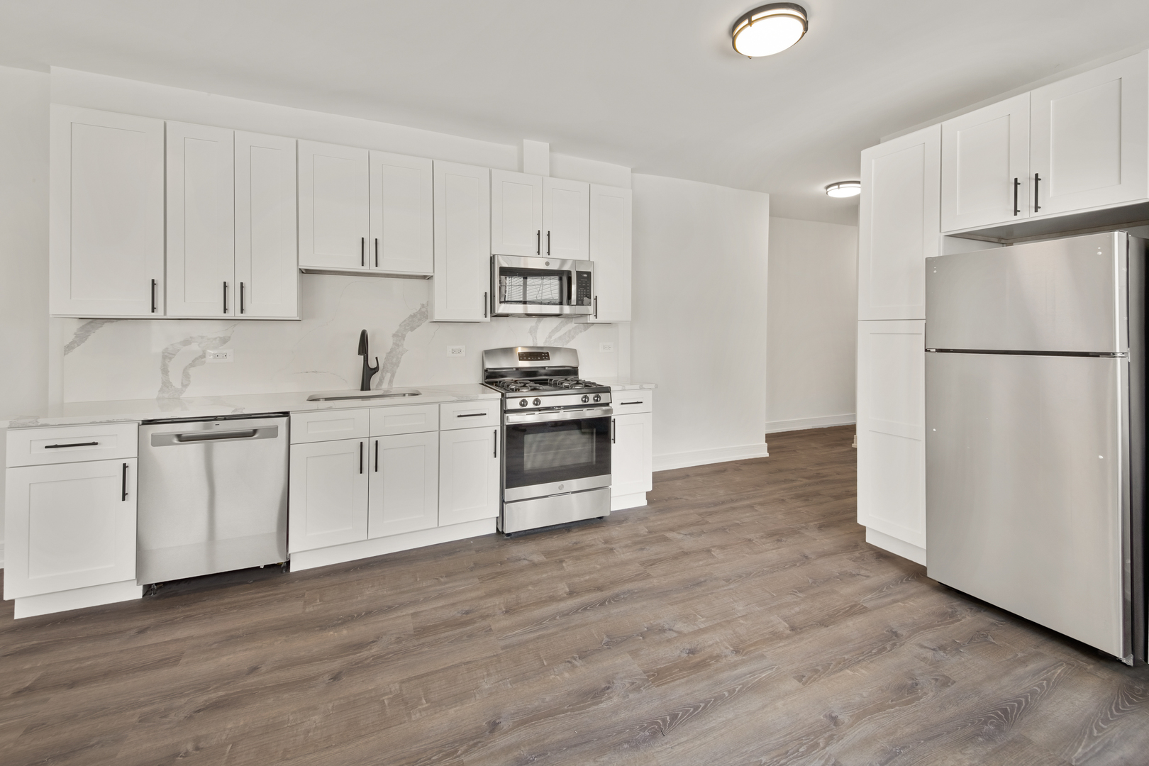 3058 W Cortland Street 101