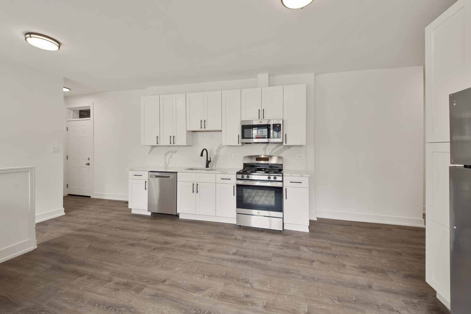 3058 W Cortland Street 101