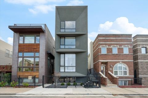 Photo of 529 N Hartland Court, Chicago, IL 60622 (MLS # 12498445)