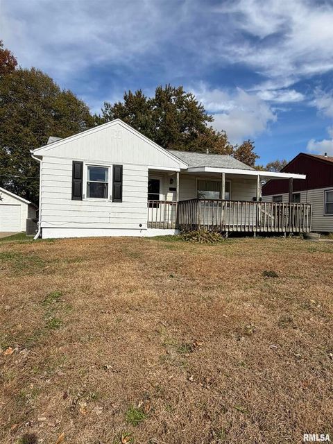 Tiny photo for 1406 25TH Avenue S, Clinton, IA 52732 (MLS # QC4268955)