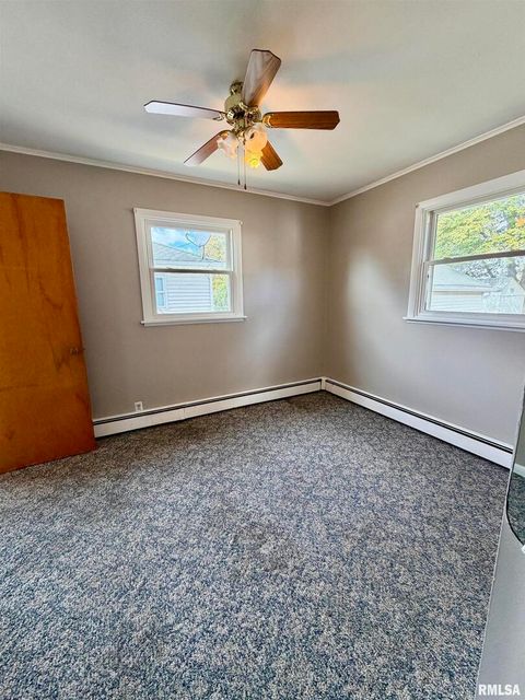 Tiny photo for 1406 25TH Avenue S, Clinton, IA 52732 (MLS # QC4268955)