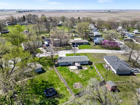 Tiny photo for 610 Rayjon Drive, Oreana, IL 62554 (MLS # 12609176)