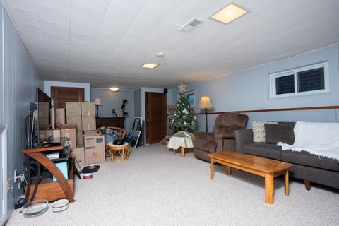 Tiny photo for 621 N Forest Avenue, Mount Prospect, IL 60056 (MLS # 12534240)