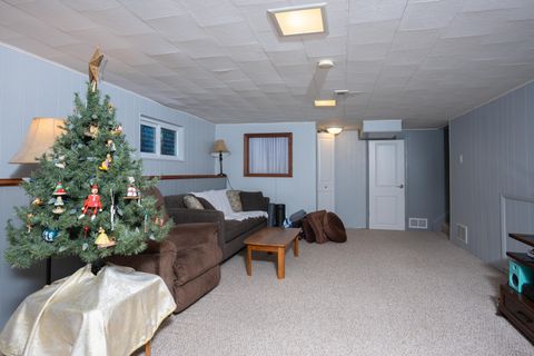 Tiny photo for 621 N Forest Avenue, Mount Prospect, IL 60056 (MLS # 12534240)