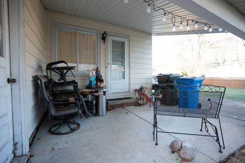 Tiny photo for 621 N Forest Avenue, Mount Prospect, IL 60056 (MLS # 12534240)