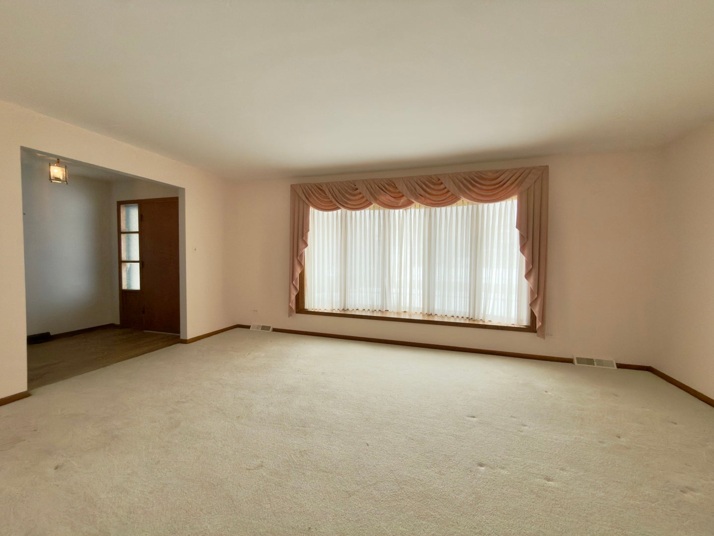 7700 Apple Tree Lane