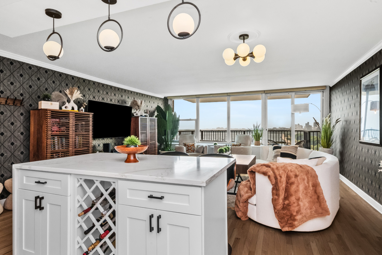 400 E Randolph Street 1405