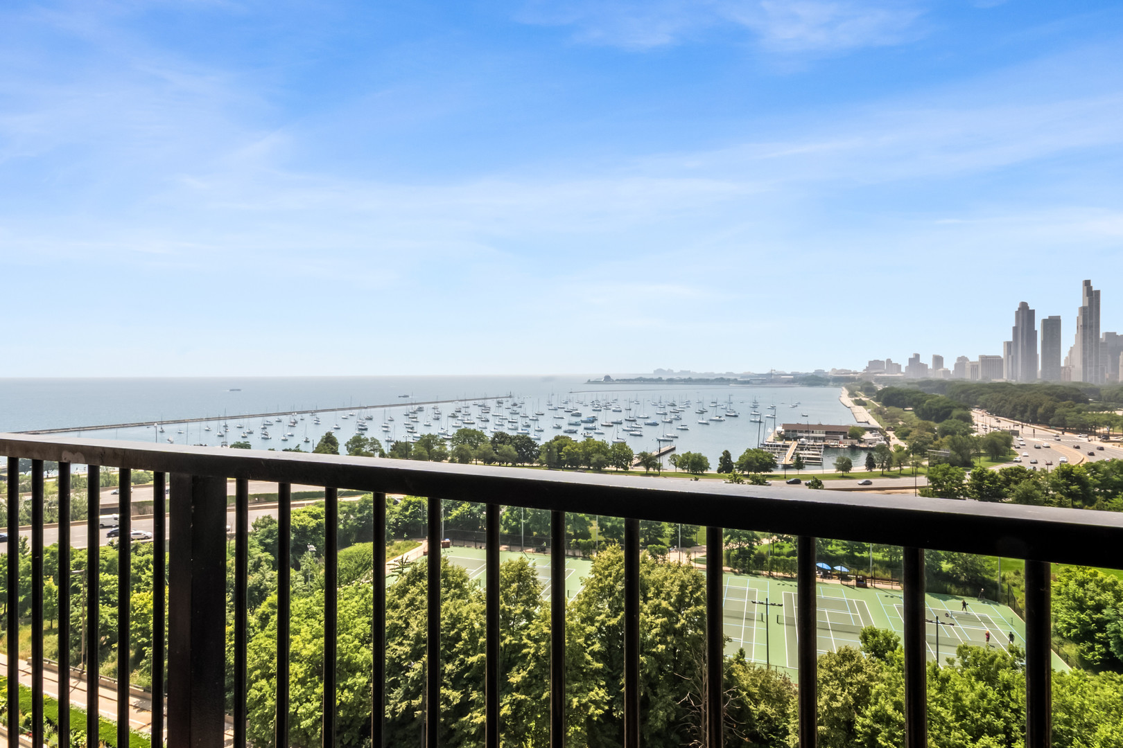 400 E Randolph Street 1405