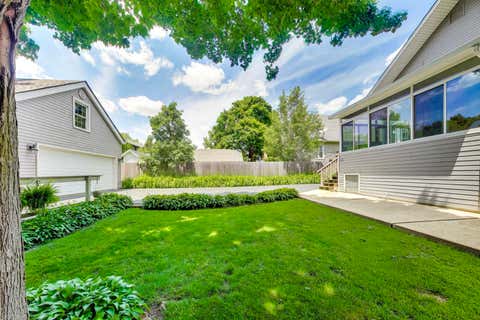 Tiny photo for 2660 Saint Johns Avenue, Highland Park, IL 60035 (MLS # 12660936)
