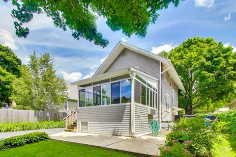 Tiny photo for 2660 Saint Johns Avenue, Highland Park, IL 60035 (MLS # 12660936)