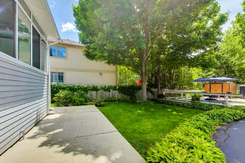Tiny photo for 2660 Saint Johns Avenue, Highland Park, IL 60035 (MLS # 12660936)