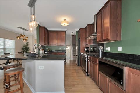 Tiny photo for 6127 RIVER BEND Place, Lisle, IL 60532 (MLS # 12708978)