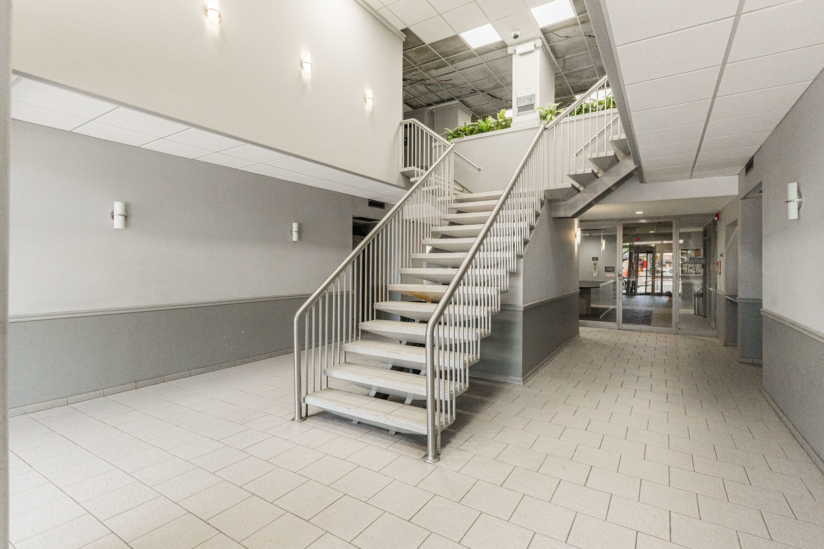 7234 W North Avenue 1608