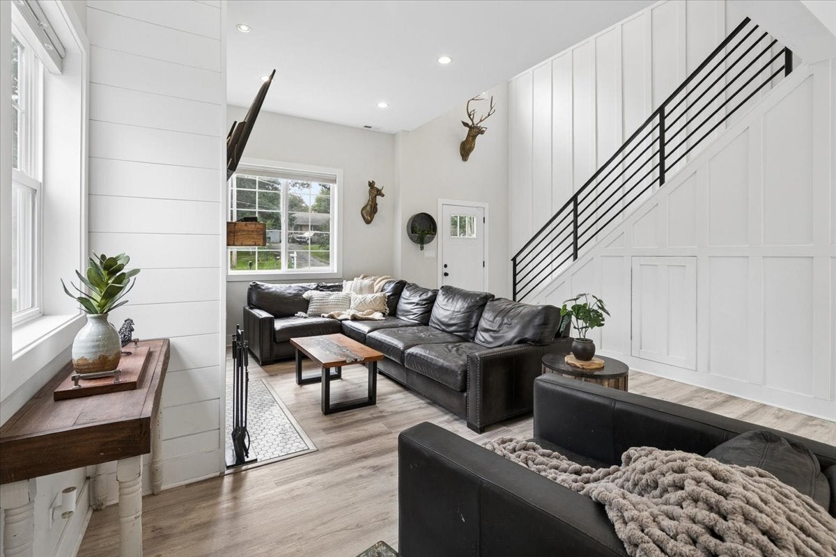 226 Juneway Terrace