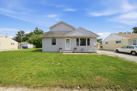 Photo of 4203 Southwest Highway, Hometown, IL 60456 (MLS # 12729113)