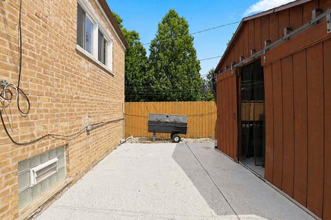 Tiny photo for 11157 S Spaulding Avenue, Chicago, IL 60655 (MLS # 12690196)