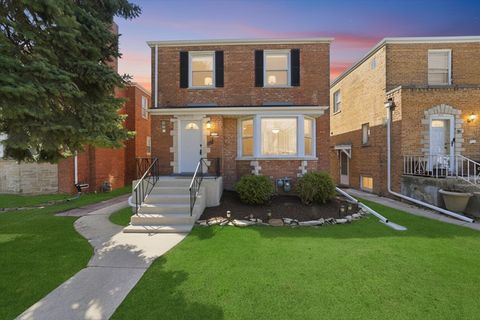 Tiny photo for 3114 Clarence Avenue, Berwyn, IL 60402 (MLS # 12614169)