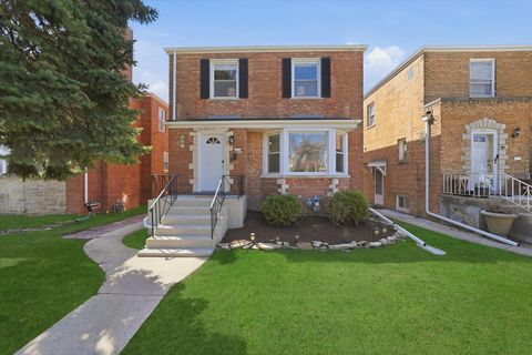 Photo of 3114 Clarence Avenue, Berwyn, IL 60402 (MLS # 12614169)
