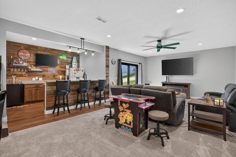 Tiny photo for 7113 Spring Creek Drive, Bettendorf, IA 52722 (MLS # 12705213)